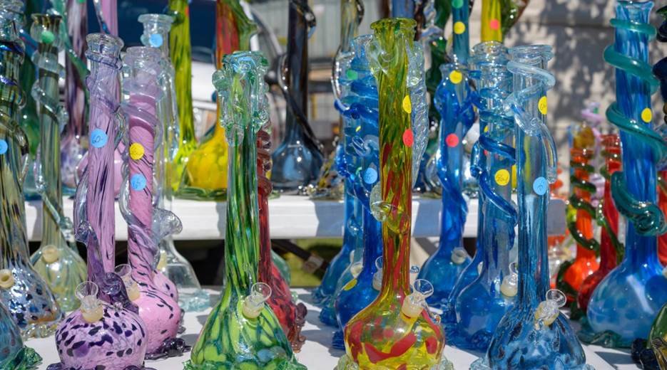 Top Things to Look for When Visiting a Bong Shop